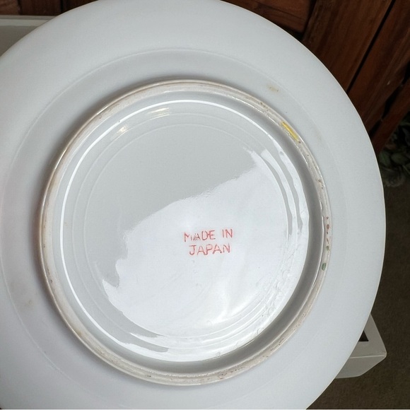 Children’s porcelain 9 pieces china tea set. Flowers w/ gold accents. Adorable🥰 - Picture 6 of 10